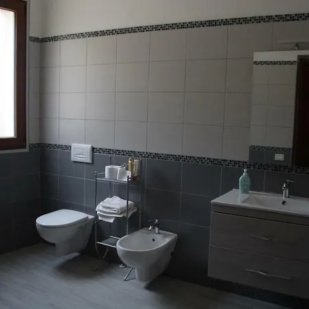 Casa Vacanze Piscinas * بيسكيناس